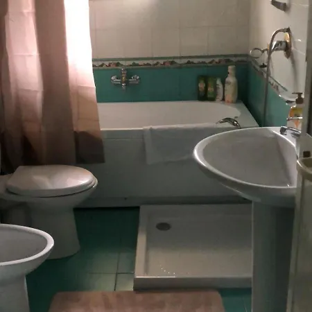 Nita Tirana
